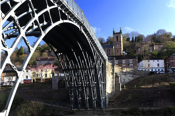 cast iron bridge, river Severn, Ironbridge town