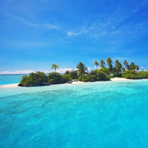 Travel Destinations Collection: Tropical Maldives