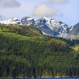 Campbell River and landscape, Vancouver Island, Northern British Columbia, Inside Passage, Canada