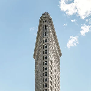 Iconic Buildings Around the World Framed Print Collection: Dramatic Looking Flatiron Building