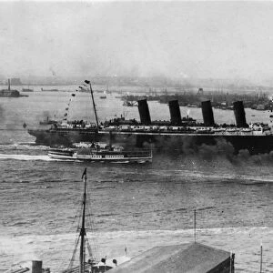 Hulton Archive Photographic Print Collection: RMS Lusitania