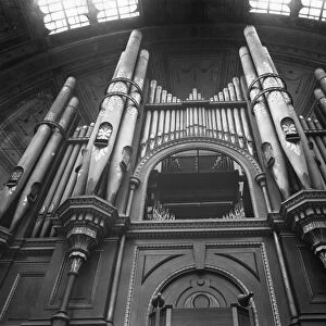 Organ At Palace