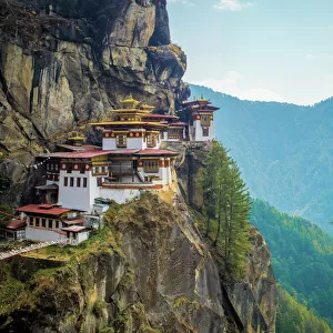 Travel Destinations Framed Print Collection: Himalayan Paradise of Bhutan