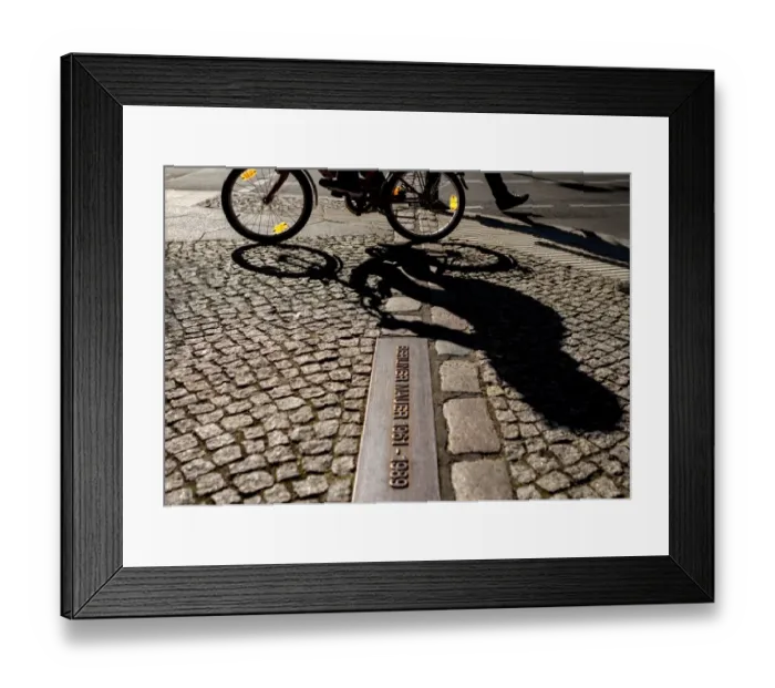 Framed Print : Original line of the Berlin Wall Framed Print : Original line of the Berlin Wall