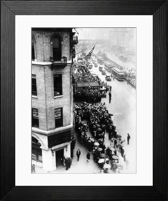 Framed Print : Valentino In State Framed Print : Valentino In State
