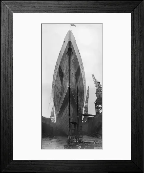 Framed Print : Queen Elizabeth Framed Print : Queen Elizabeth