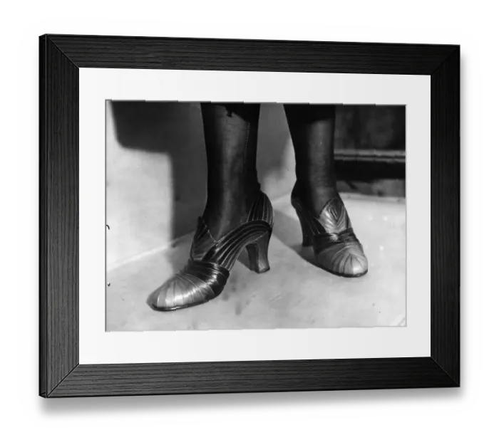 Framed Print : Shoe Fair. 5th October 1925: A pair of the latest fashion shoes Framed Print : Shoe Fair. 5th October 1925: A pair of the latest fashion shoes