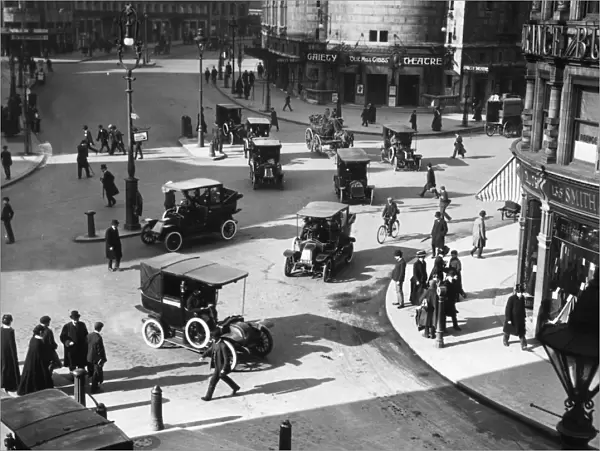 Strand Traffic London 1910