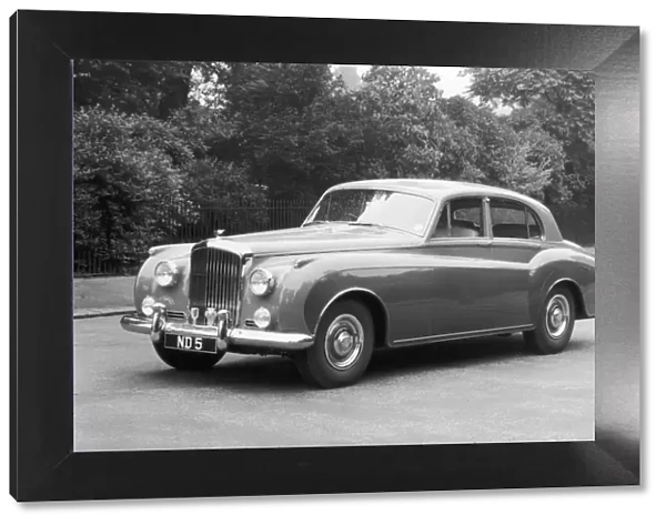 Bentley. circa 1954: A Bentley motorcar. (Photo by Baron / Getty Images)