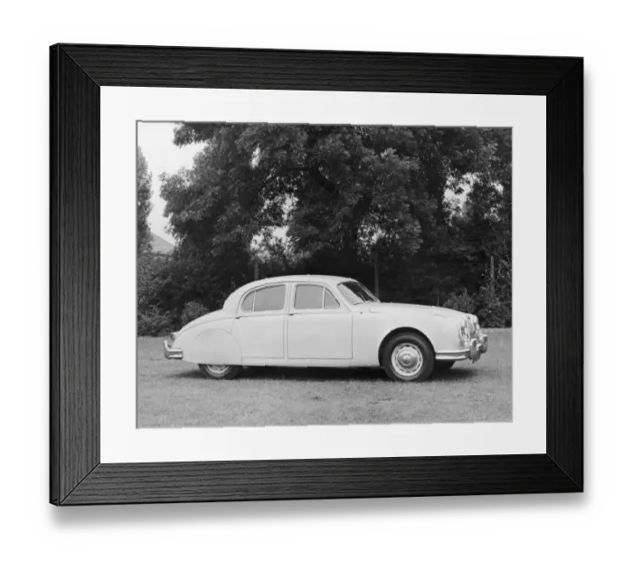 Framed Print : Jaguar Saloon Framed Print : Jaguar Saloon