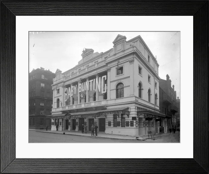 Framed Print : Shaftesbury Theatre Framed Print : Shaftesbury Theatre