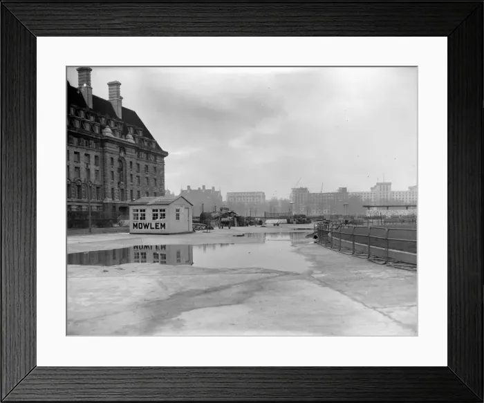 Framed Print : South Bank Site Framed Print : South Bank Site