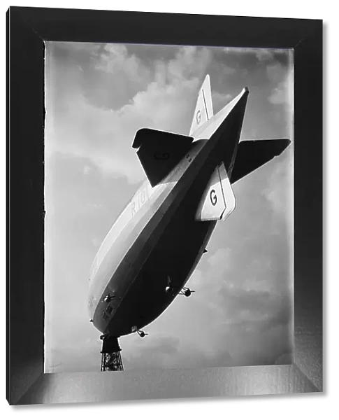 Airship. 17th October 1929: The tail-end section of the giant airship R101