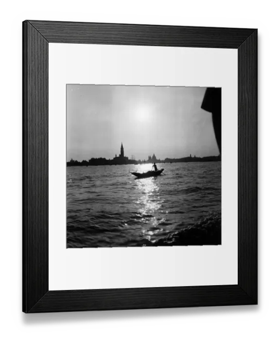 Framed Print : Grand Canal; lone gondolier silhouetted against the dawn as it breaks over the Grand Framed Print : Grand Canal; lone gondolier silhouetted against the dawn as it breaks over the Grand