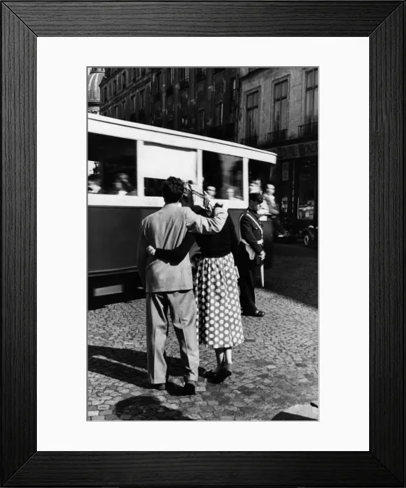 Framed Print : Parisian Couple Arm in Arm Framed Print : Parisian Couple Arm in Arm