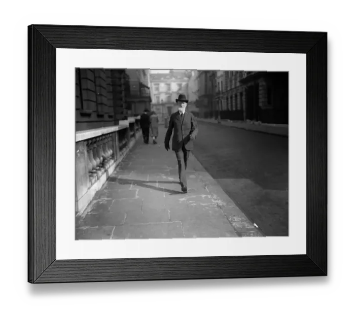 Framed Print : Shaw In The Strand
