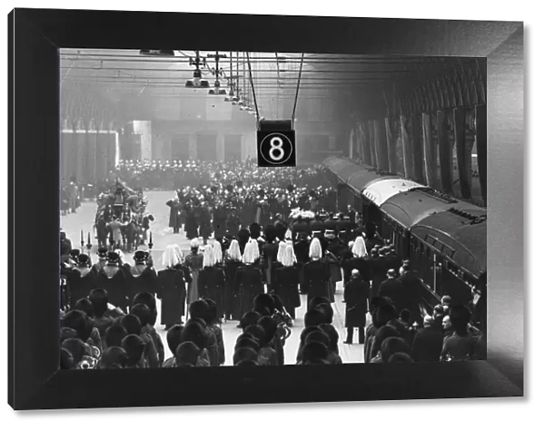 Funeral Train; King George VI coffin is loaded onto a train at Paddington Station