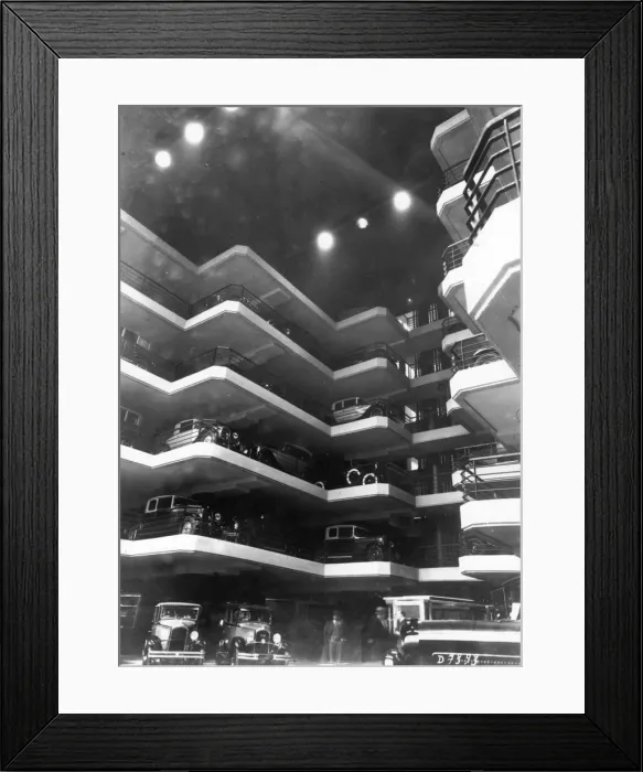 Framed Print : Le Marbeuf Interior Framed Print : Le Marbeuf Interior