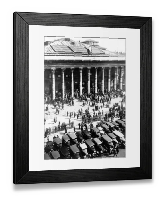Framed Print : Bourse Du Commerce Framed Print : Bourse Du Commerce