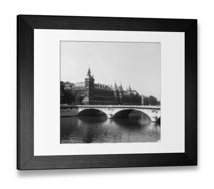 Framed Print : Palais de Justice Framed Print : Palais de Justice