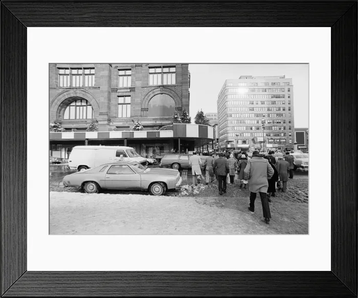 Framed Print : Pedestrians crossing busy city street Framed Print : Pedestrians crossing busy city street
