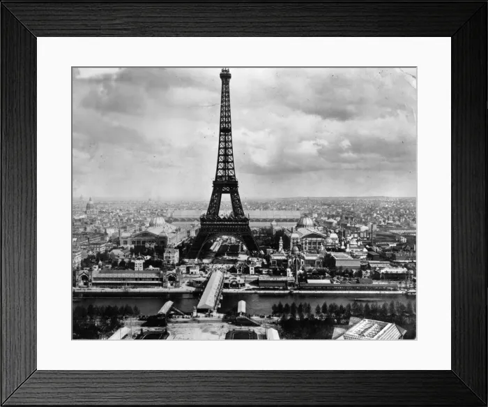 Framed Print : Eiffel Tower Framed Print : Eiffel Tower