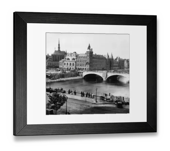 Framed Print : Palais De Justice Framed Print : Palais De Justice