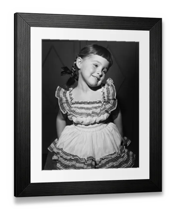 Framed Print : Girl (4-5) sitting at home, (B&W) Framed Print : Girl (4-5) sitting at home, (B&W)