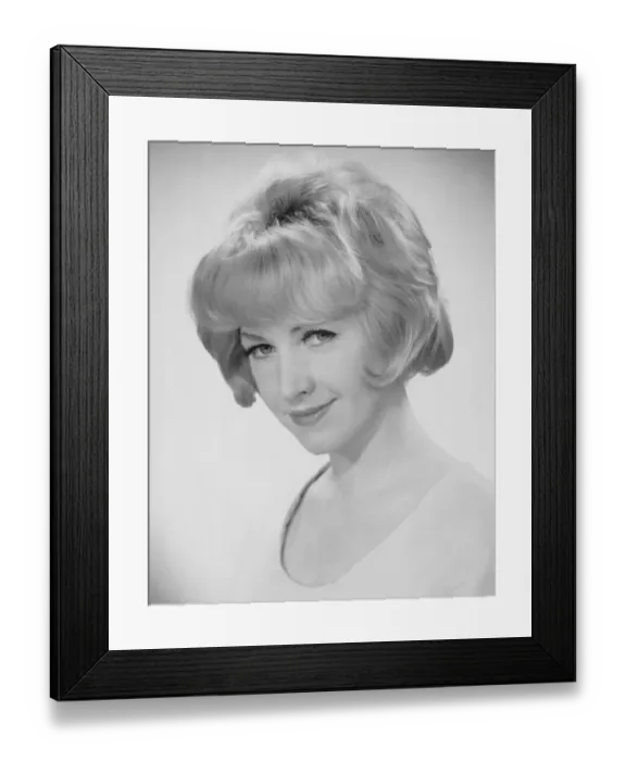 Framed Print : Portrait of woman Framed Print : Portrait of woman