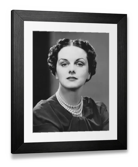 Framed Print : Portrait of woman indoor Framed Print : Portrait of woman indoor