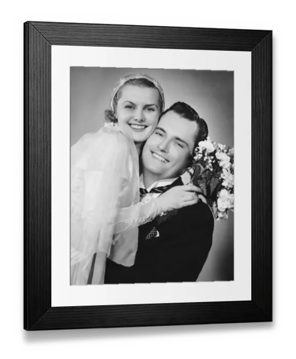 Framed Print : Bride and groom, portrait Framed Print : Bride and groom, portrait