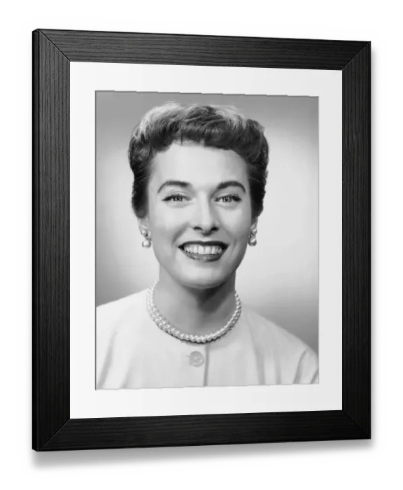 Framed Print : Portrait of woman Framed Print : Portrait of woman