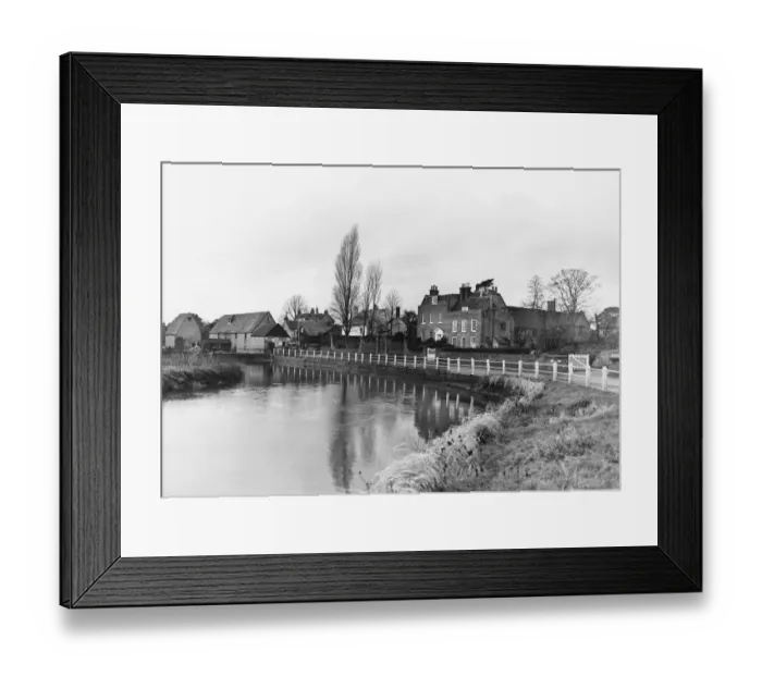 Framed Print : Fox Photos Framed Print : Fox Photos