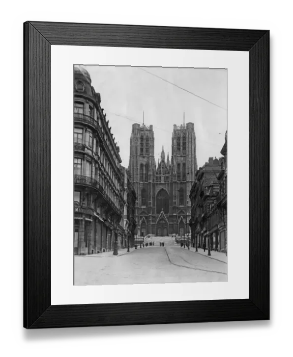 Framed Print : diry 18480, outdoors, day, J1681328, street, cathedral, T / BEL / BRUSSELS, T 8826 BOX 201 1 / 4, St Framed Print : diry 18480, outdoors, day, J1681328, street, cathedral, T / BEL / BRUSSELS, T 8826 BOX 201 1 / 4, St