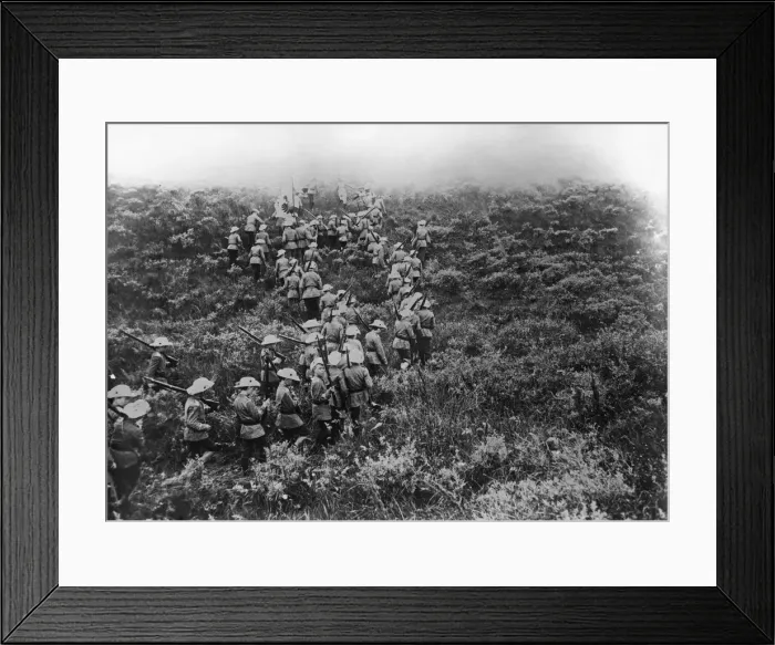 Framed Print : British Topical Press Agency (1903 - 1957)
