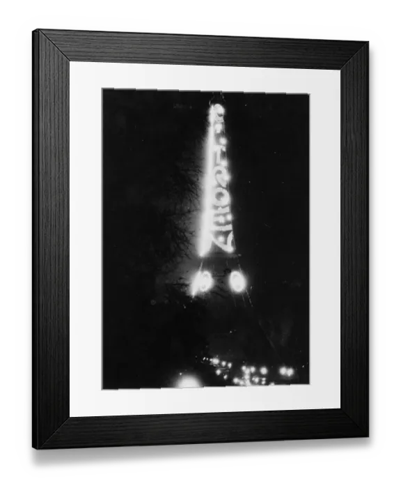 Framed Print : Eiffel Tower Framed Print : Eiffel Tower