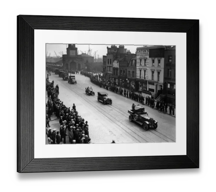 Framed Print : Sunday Food Convoy Framed Print : Sunday Food Convoy