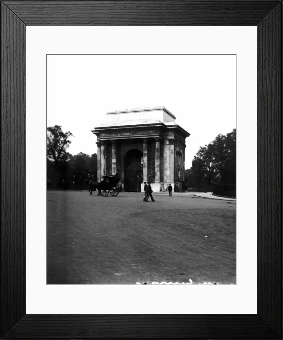 Framed Print : Wellington Arch Framed Print : Wellington Arch