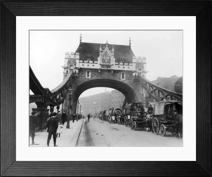 Framed Print : Tower Bridge Traffic Framed Print : Tower Bridge Traffic