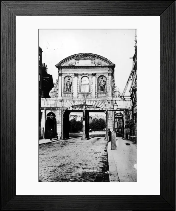Framed Print : Temple Bar Framed Print : Temple Bar