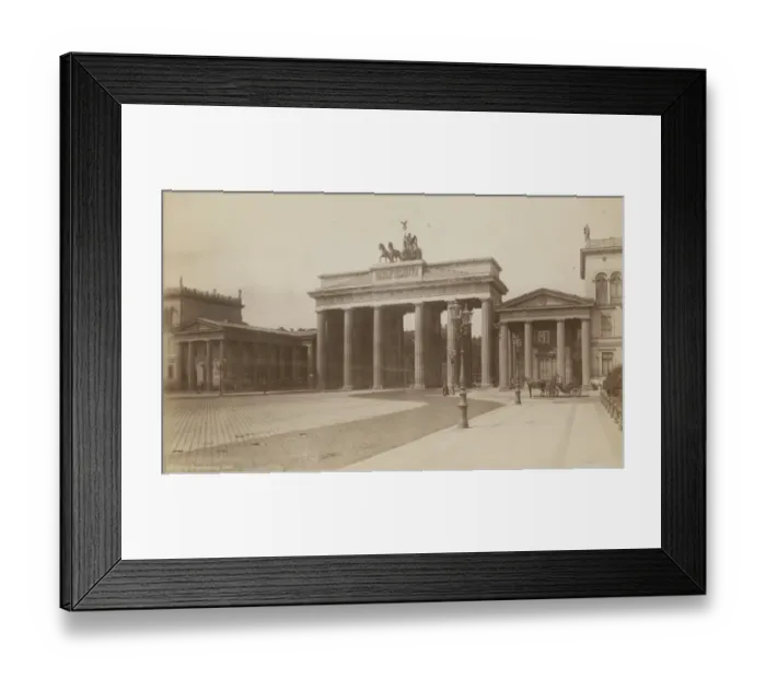 Framed Print : The Brandenburg Gate Framed Print : The Brandenburg Gate