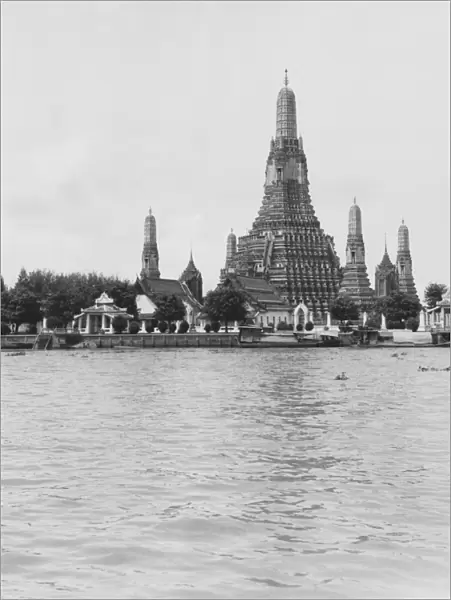 Wat Arun. A view across the Chao Phraya River towards the temple of Wat Arun