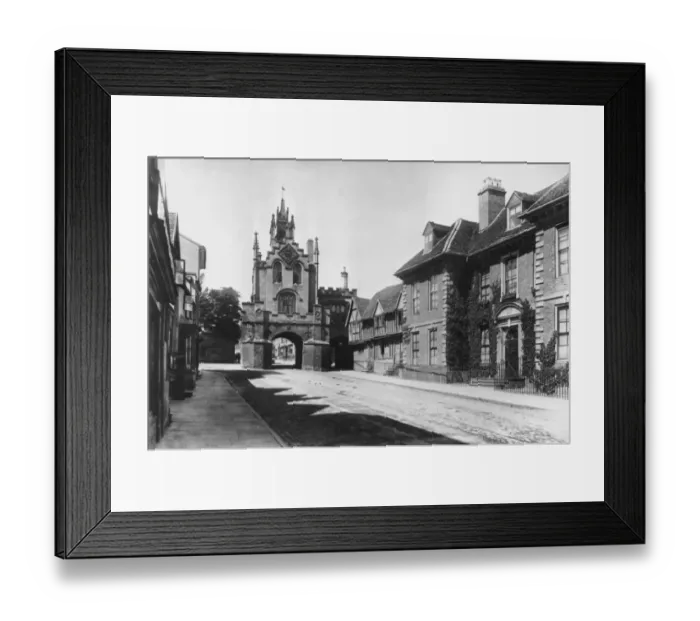 Framed Print : East Gate. The East Gate in Warwick, Warwickshire Framed Print : East Gate. The East Gate in Warwick, Warwickshire