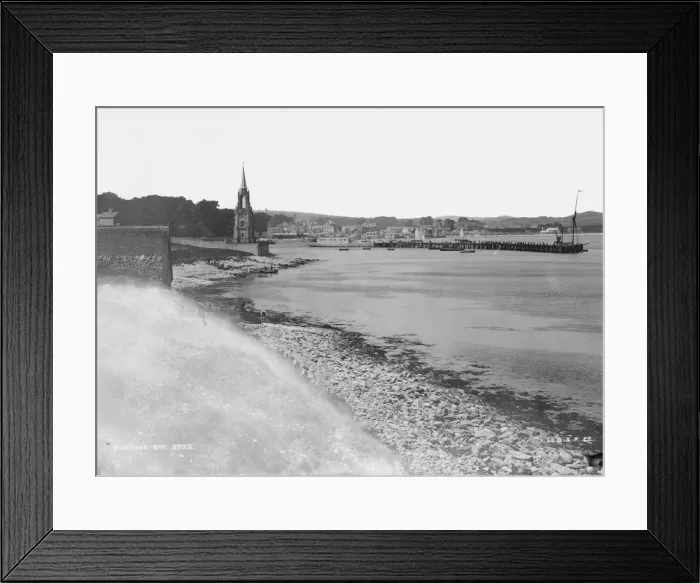 Framed Print : Swanage Bay Framed Print : Swanage Bay