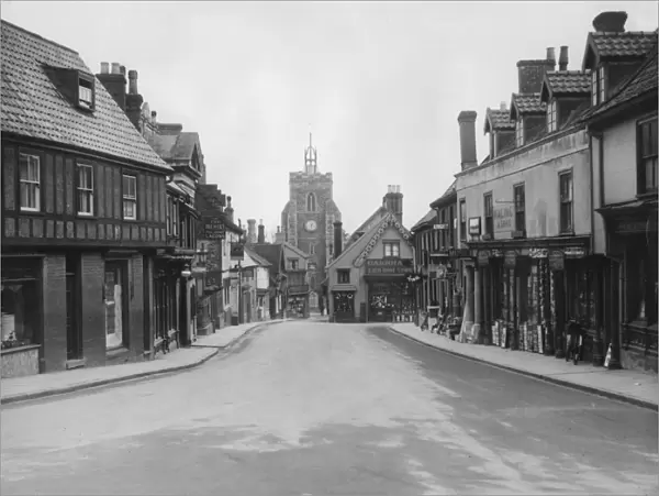 Diss, Norfolk, circa 1930. (Photo by Fox Photos / Hulton Archive / Getty Images)