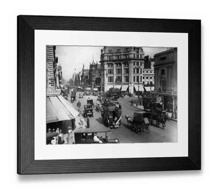 Framed Print : Oxford St Traffic Framed Print : Oxford St Traffic