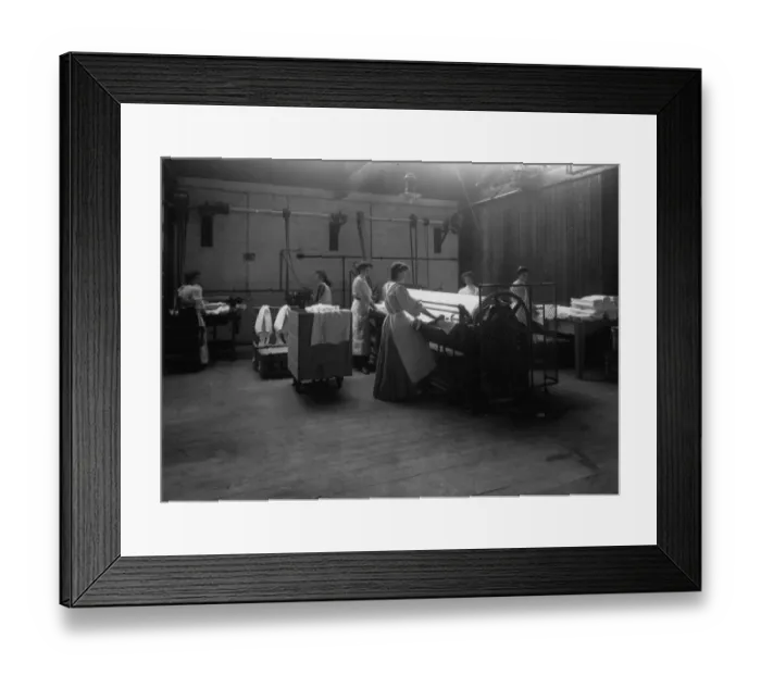 Framed Print : Laundry. 1907: Women working at Carshalton Laundry. (Photo by Hulton Archive / Getty Images) Framed Print : Laundry. 1907: Women working at Carshalton Laundry. (Photo by Hulton Archive / Getty Images)