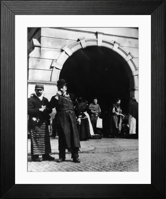 Framed Print : Fish Market Framed Print : Fish Market