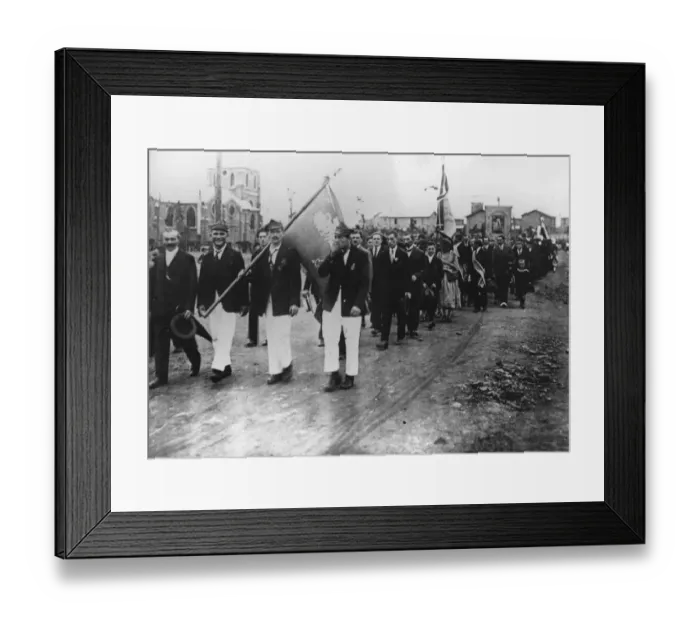 Framed Print : Polish Emigrants Framed Print : Polish Emigrants