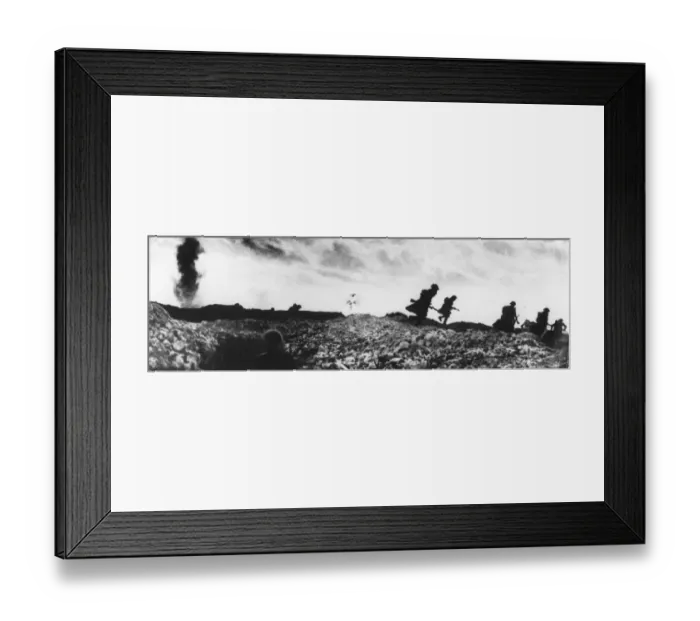 Framed Print : Scarpe Battle